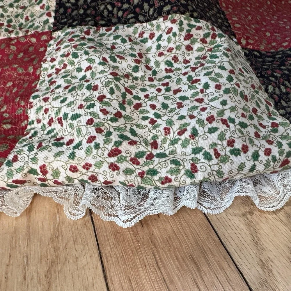Tree Skirt Patchwork Quilted Handmade Christmas 40.5